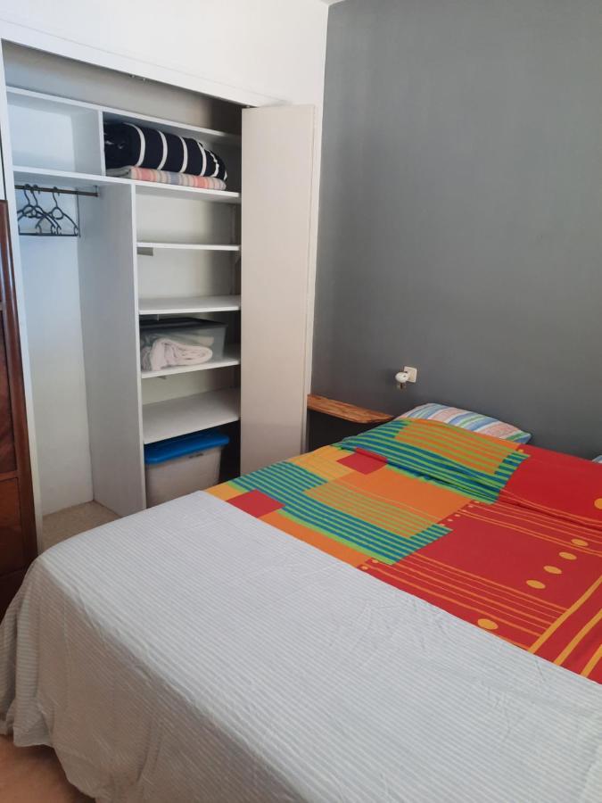Les Coteaux De Planeze, Ideal Deplacement Pro, Chambres Individuelles Lit 160 Television Saint-Laurent-les-Tours Zimmer foto